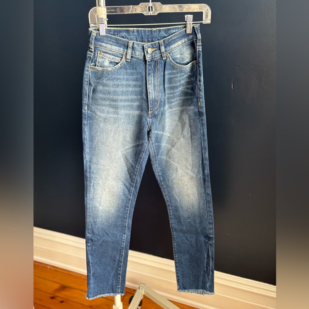 NWT Seroya high rise straight leg